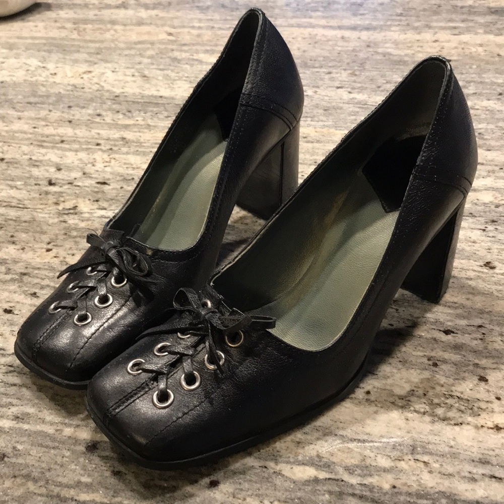 Nine West square toed shoes, 3in heel. Size 7